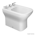 Bide-Deca-3-Furos-Axis-Branco---Deca---B.47.17---Fundo-Branco-Produto-com-item-complementar-posicionada-na-diagonal-direita-e-fechado-ou-produto-redondo