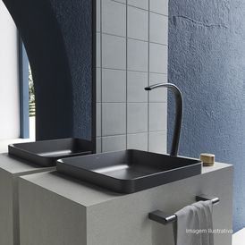 Bica de Mesa M para Cuba e Lavatório Wave Black Matte