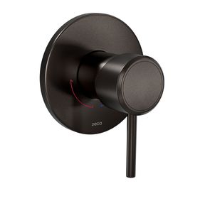 Acabamento-para-Monocomando-Deca-de-Chuveiro-Redondo-You-Marrom-Fosco---Deca---4993.MR104.CHU.MT---Fundo-Branco-Produto-Principal-SKU-posicionada-na-diagonal-direita-ou-redondo-e-produto-fechado