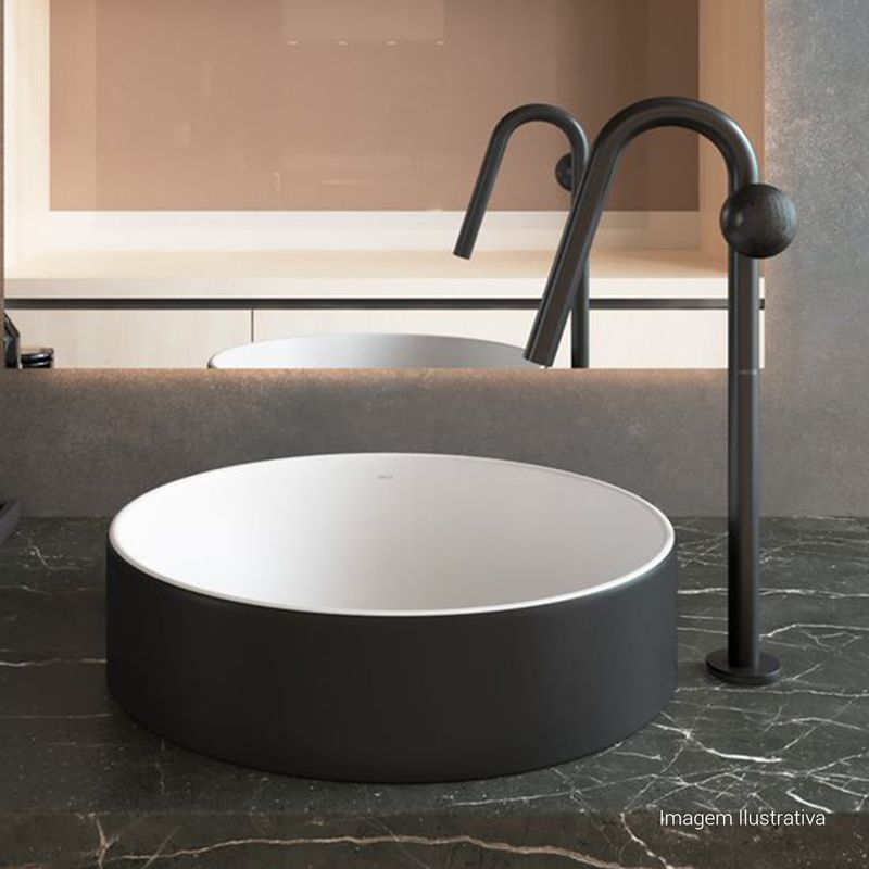 Torneira-Deca-de-Mesa-Bica-Alta-Touchless-para-Lavatorio-Orbe-Black-Matte---Deca---1189.BL103.MT---Ambientada-Com-Zoom-no-produto-pode-conter-2-ou-mais-produtos-diretamente-relacionados-e-acessorios-de-banheiros.