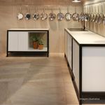 Porcelanato-Mediterraneo-Acetinado-Soft-Beige-90x90cm-Ret---Portinari---6059506A---Ambientada-Ampla-