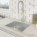Misturador-Monocomando-Deca-de-Mesa-para-Cozinha-com-Filtro-Twin-Colore-Cromado-e-Fendi---Deca---2241.C.FD---Ambientada-Com-Zoom-no-produto-pode-conter-2-ou-mais-produtos-diretamente-relacionados-e-acessorios-de-banheiros.