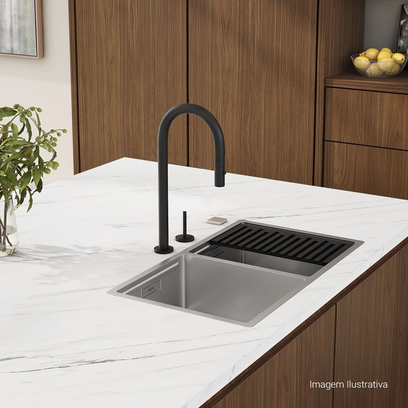 Bica-de-Mesa-Deca-Curva-para-Cozinha-You-Black-Matte---Deca---1292.BL99.MT---Ambientada-Com-Zoom-no-produto-pode-conter-2-ou-mais-produtos-diretamente-relacionados-e-acessorios-de-banheiros.
