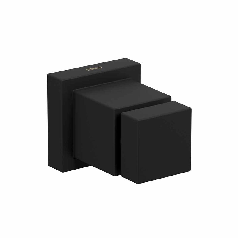 Acabamento-para-Registro-de-Pressao-Deca-1-2--e-3-4--com-Mecanismo-1-2-Volta-Cubo-Black-Matte---Deca---4916.BL86.PQ.MT---Fundo-Branco-Produto-Principal-SKU-posicionada-na-diagonal-direita-ou-redondo-e-produto-fechado