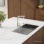 Bica-de-Mesa-Deca-para-Cozinha-Click-You-Inox---Deca---1291.INX99---Ambientada-Com-Zoom-no-produto-pode-conter-2-ou-mais-produtos-diretamente-relacionados-e-acessorios-de-banheiros.