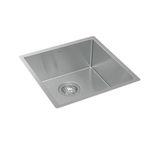 Cuba-de-Cozinha-Quadrada-Deca-40x40cm-Suprema-Inox---Deca---CC.660.40.INX---Fundo-Branco-Produto-Principal-SKU-posicionada-na-diagonal-direita-ou-redondo-e-produto-fechado