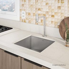 Torneira-Deca-de-Mesa-Bica-Movel-de-90-Graus-para-Cozinha-Link-Cromado---Deca---1166.C.LNK---Ambientada-Com-Zoom-no-produto-pode-conter-2-ou-mais-produtos-diretamente-relacionados-e-acessorios-de-banheiros.